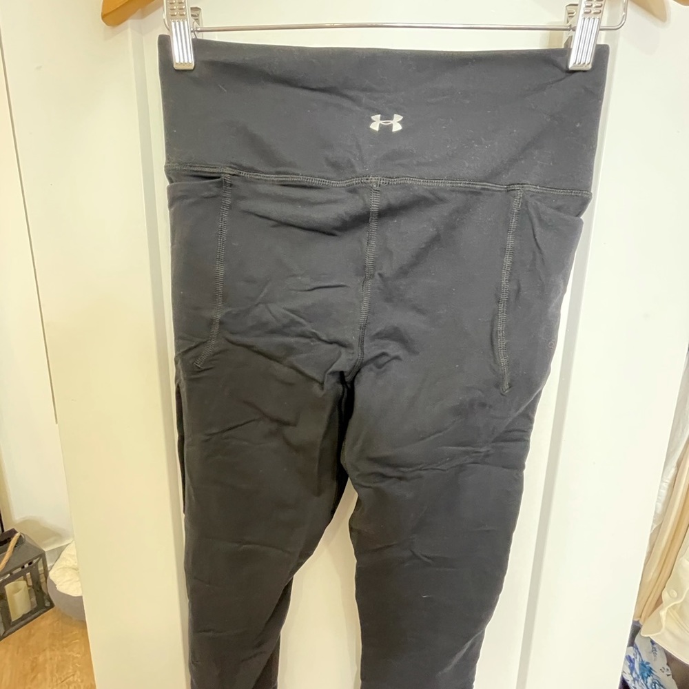 Under armour cropped leggings